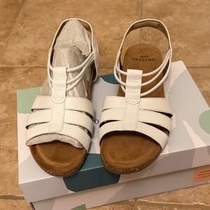 EARTH ORIGINS women’s Laney Leather Sling-Back Sandals